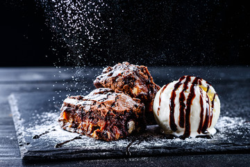 brownie icecream